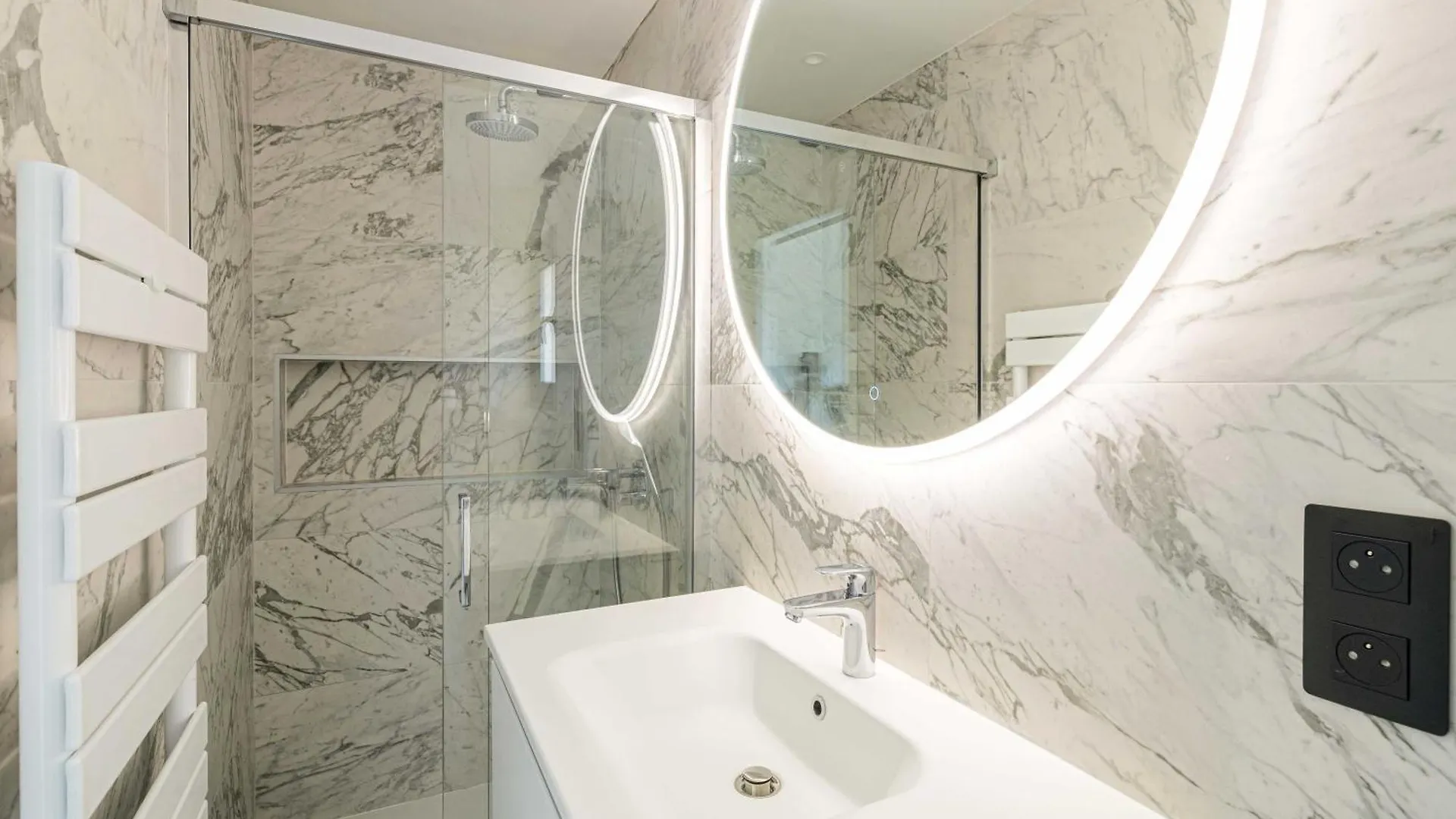 Modern Villa With Heated Pool And Garden Mougins 0*,