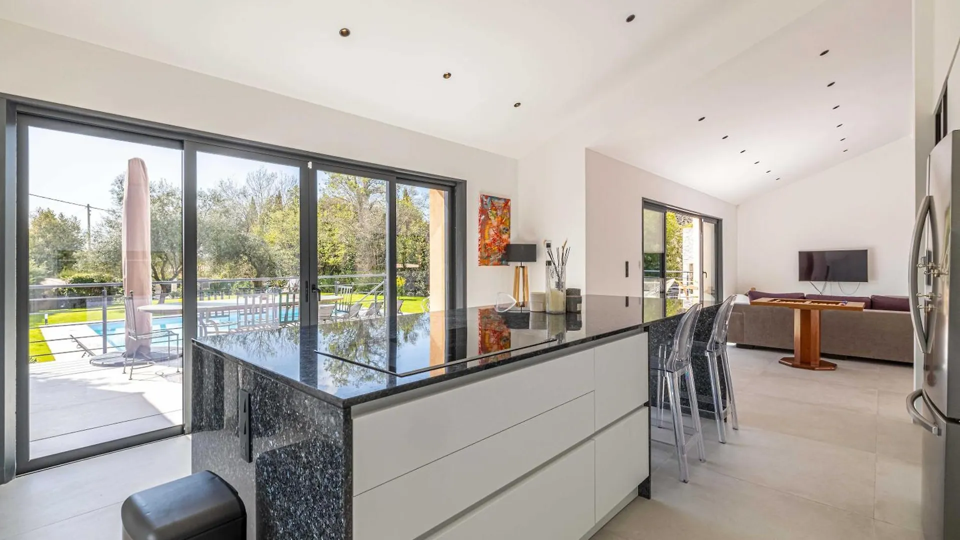 Modern Villa With Heated Pool And Garden Mougins 0*,